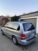 Kia Carnival 2,9 Crdi - Kia Carnival aus 2006 mit Diesel-Antrieb