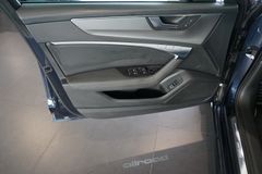 AUDI A6 Allroad quattro 55 TDI | Pano | Matrix | AHK AUDI A6 Allroad quattro 55 TDI | Pano | Matrix | AHK