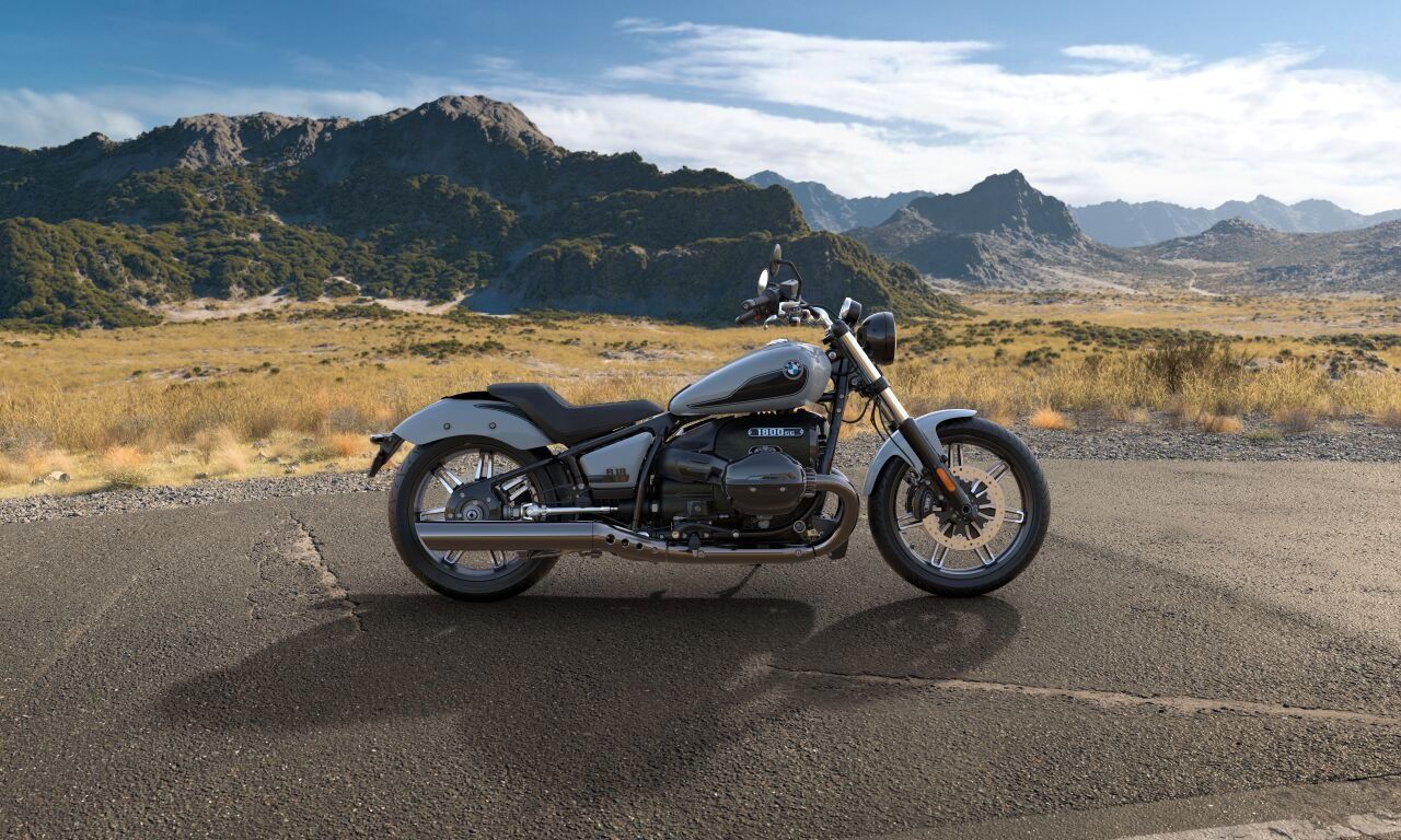 Fahrzeugabbildung BMW R 18 Komfort-Paket, Blacked-Out-Paket