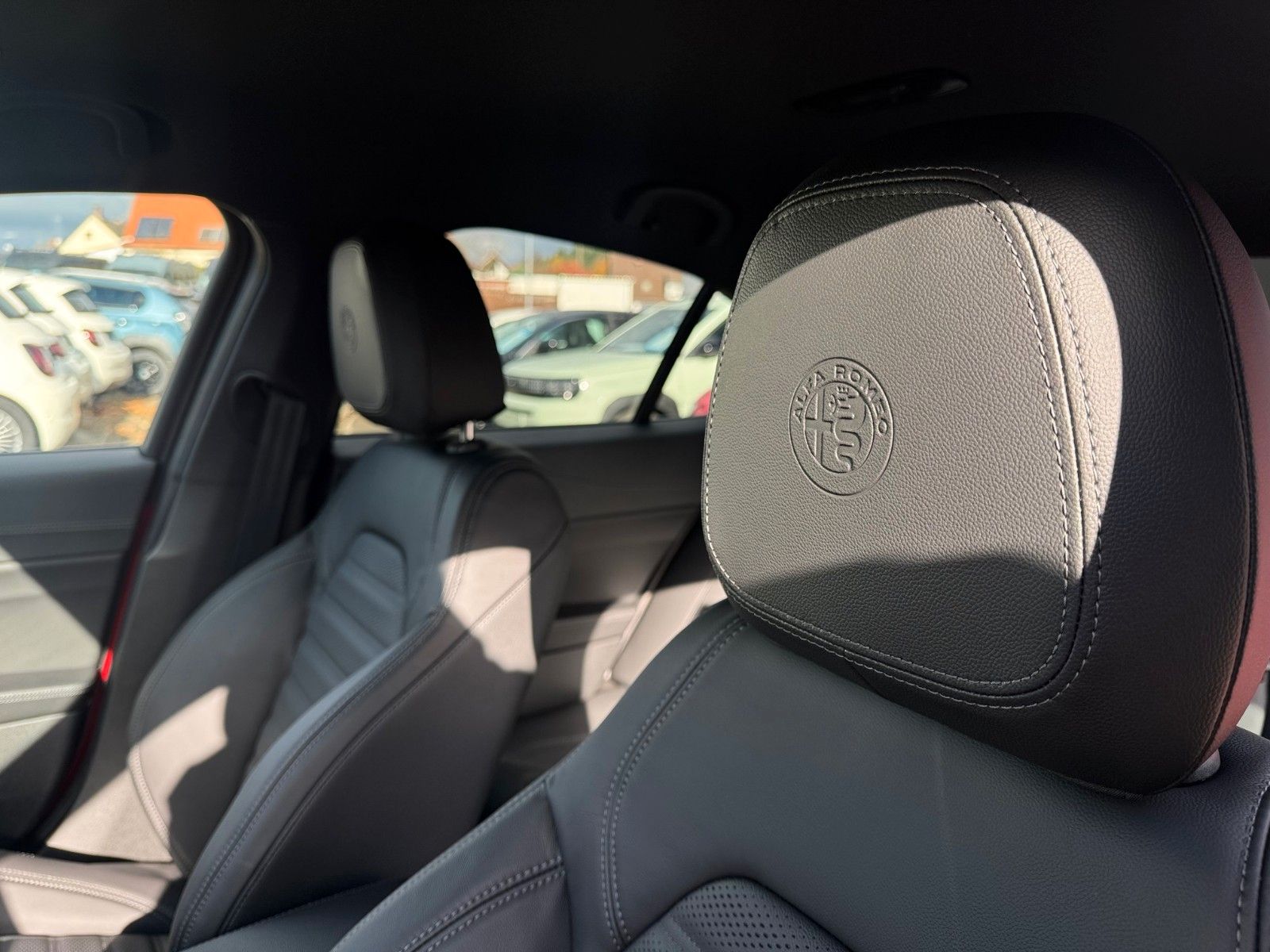Fahrzeugabbildung Alfa Romeo Giulia 2.9 V6 Quadrifoglio Techpak. 19", Etna