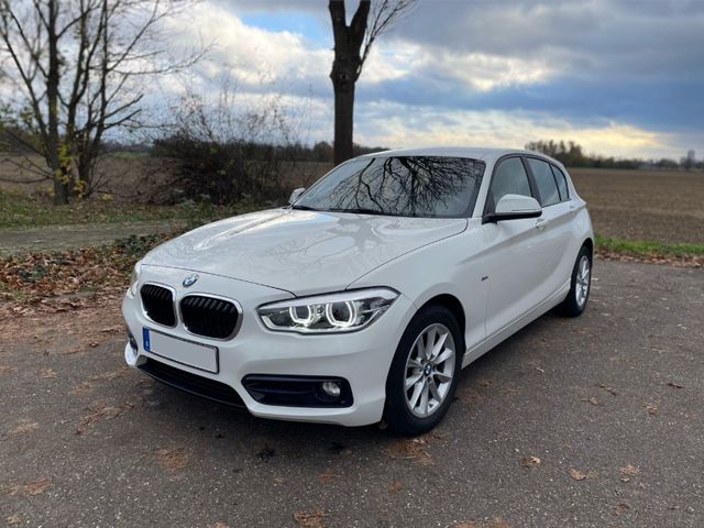 BMW 116i Sport Line *Mit neuer großer Wart...