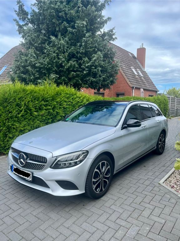 Image of Mercedes-Benz C 220