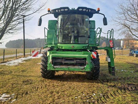 John Deere W650