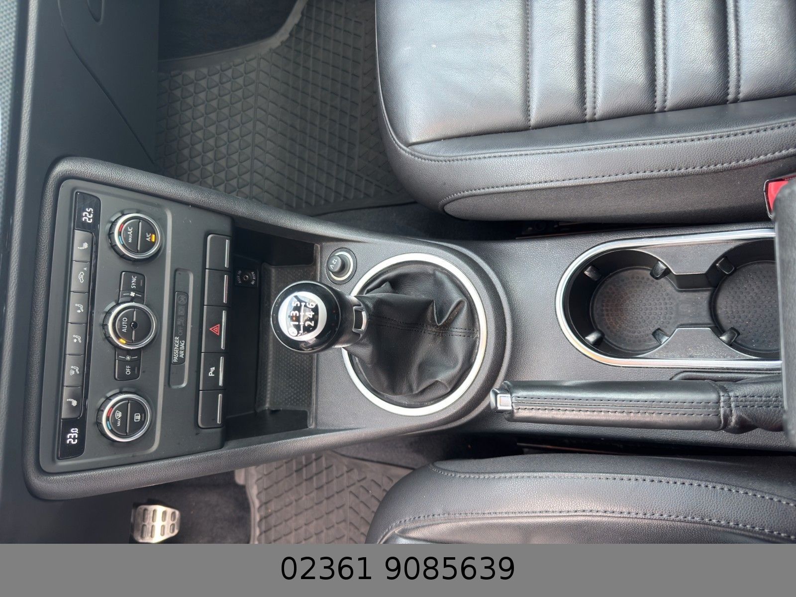 Fahrzeugabbildung Volkswagen Beetle Sport 2.0 Klimaaut/Leder/Navi/Bi Xenon