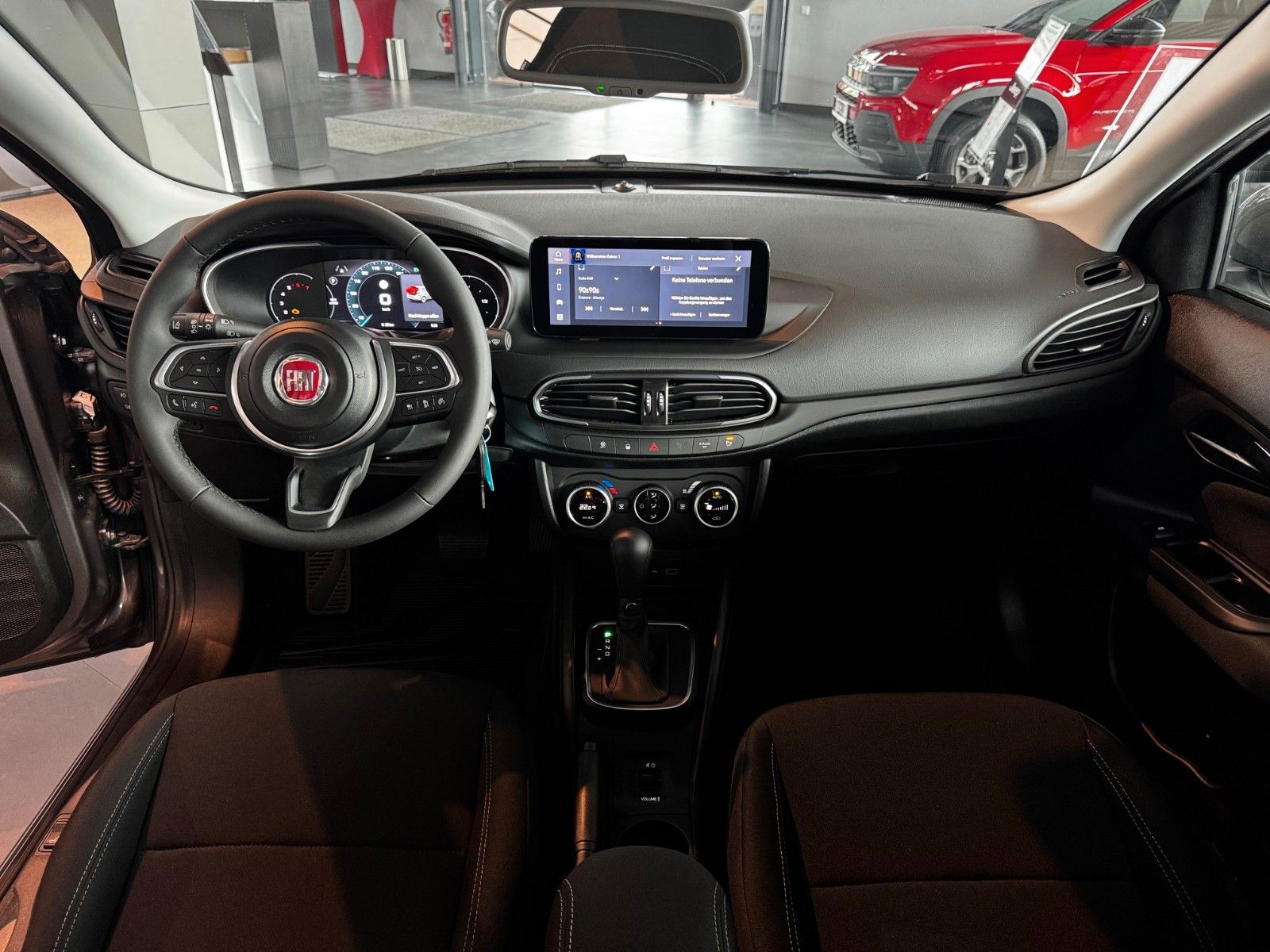 Fahrzeugabbildung Fiat FIAT TIPO MY23-CROSS 1.5 GSE KAMERA SITZH ACC