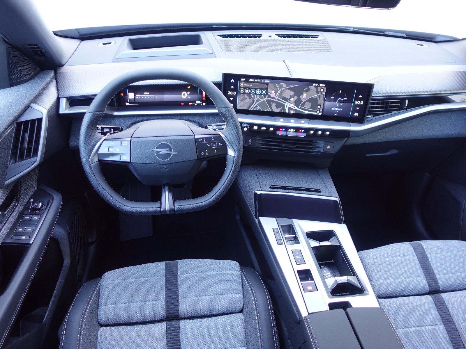 Fahrzeugabbildung Opel Grandland GS, Head Up, LED, PP, Navi, RFK