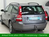 Volvo V50 Kombi D5 Summum|Automatik|AHK|Leder|Xenon| - graue Volvo V50