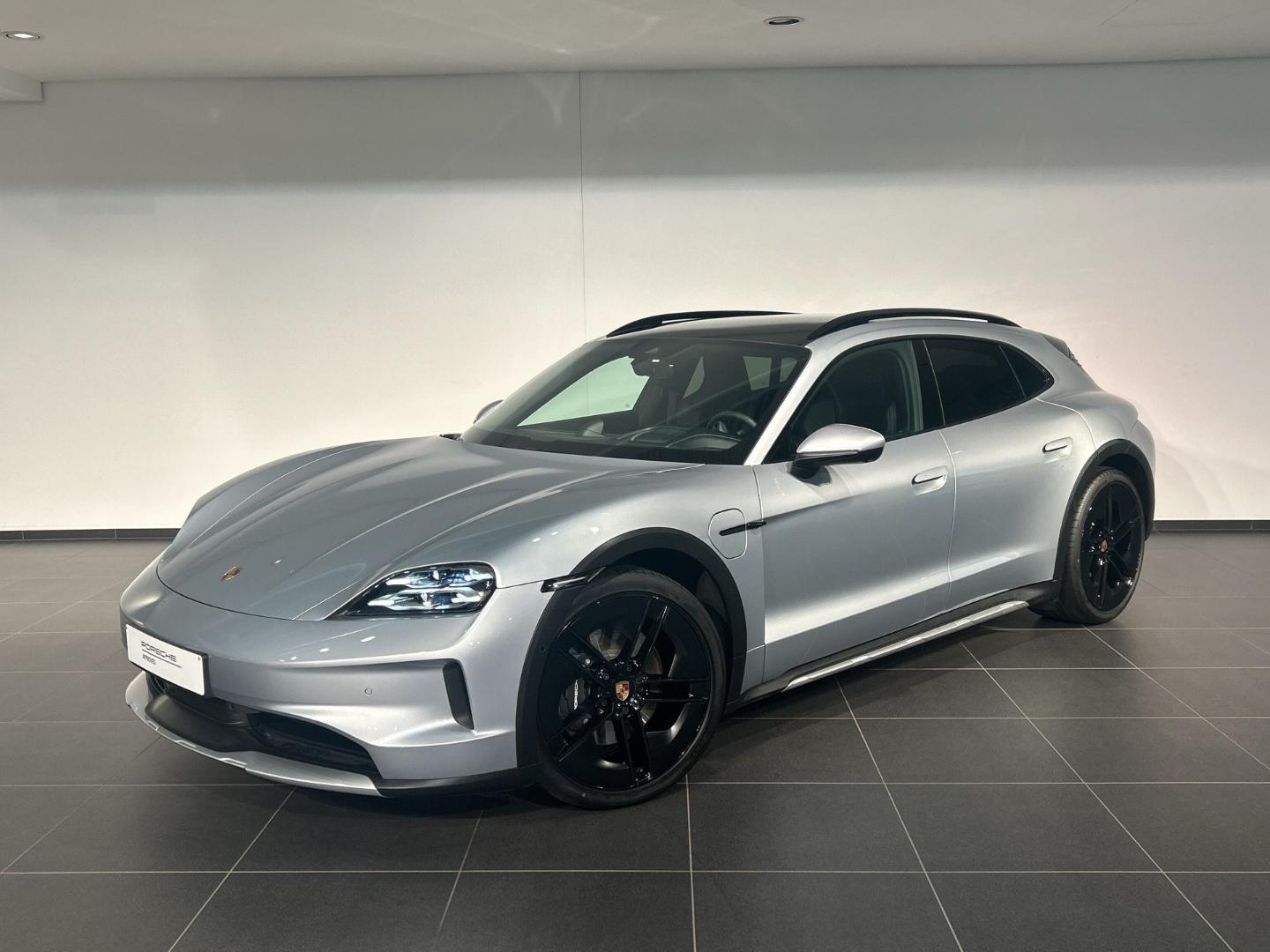 Porsche Taycan 4 Cross Turismo InnoDrive HA-Lenkung BOSE