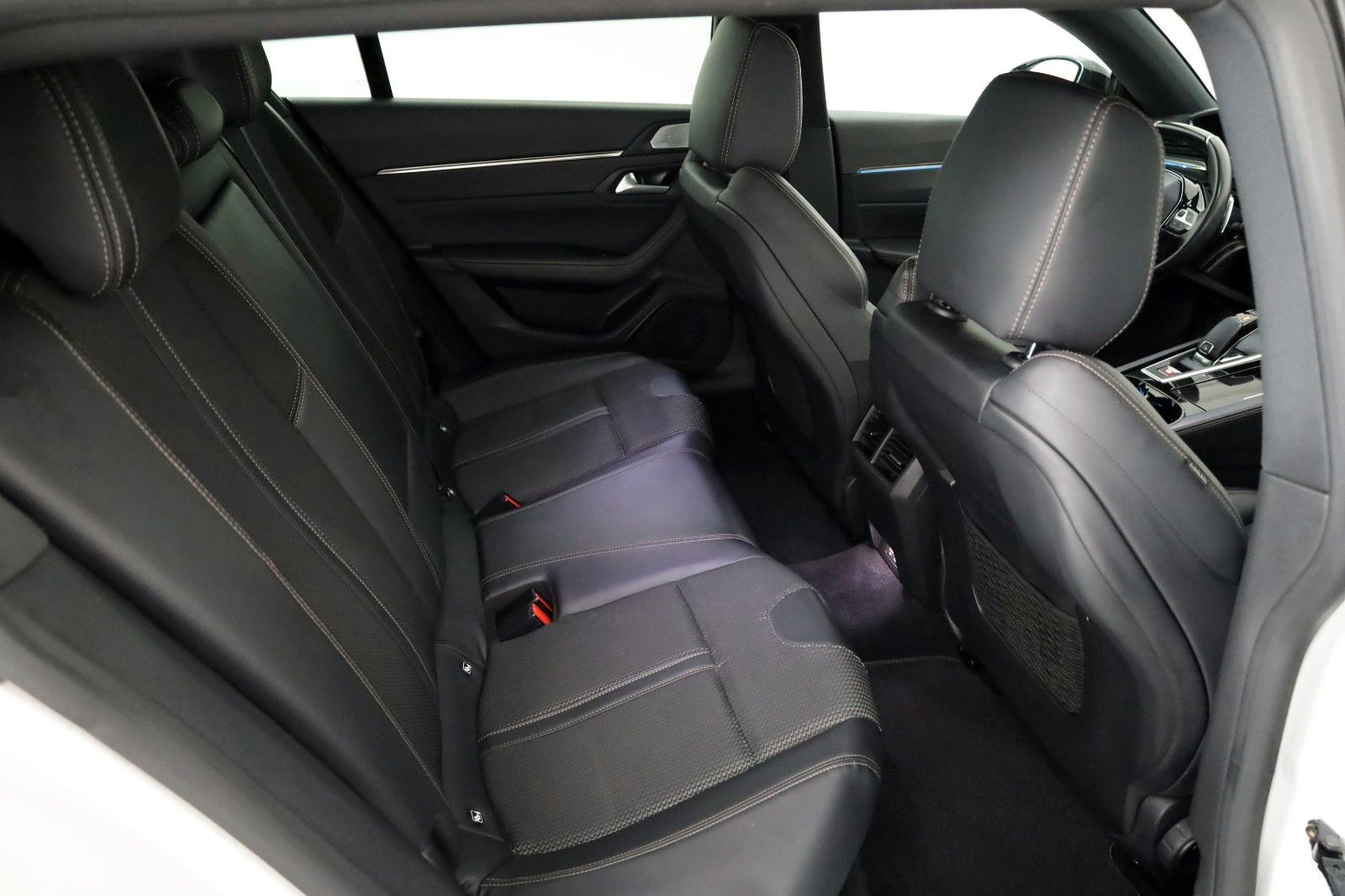 Fahrzeugabbildung Peugeot 508 SW GT Line T.Leder,Navi,LED,Focal,360°,ACC