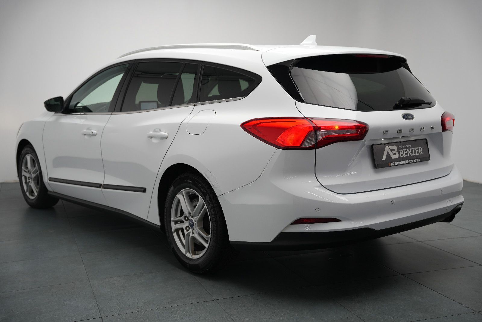 Fahrzeugabbildung Ford Focus Turnier Cool & Connect *Navi*SHZ*Klima*PDC