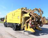 Mercedes-Benz Atego ZW GLEISSAUGER Schienenreiniger KROLL 950.