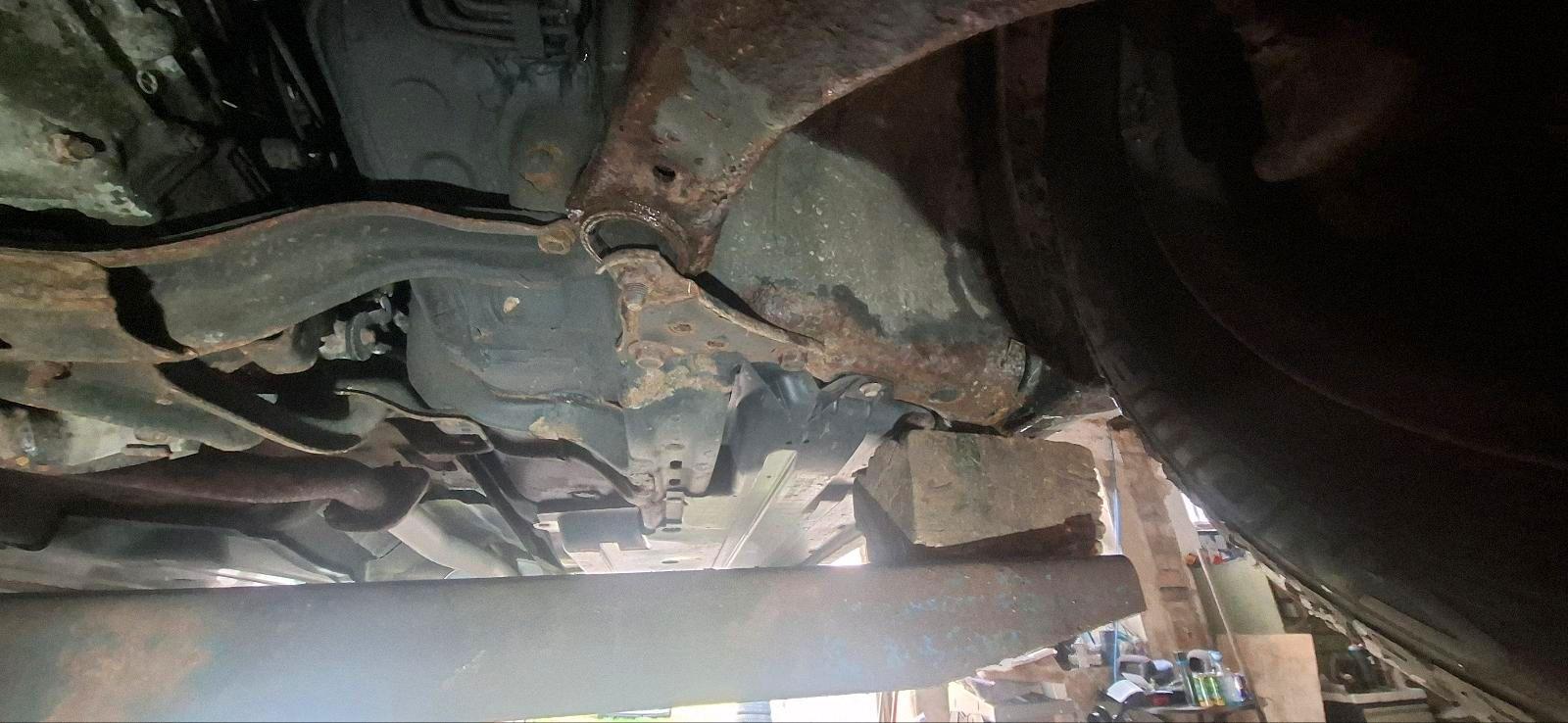 Subaru Legacy 2005 — photo 11