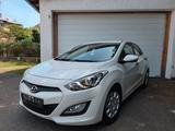 Hyundai i30, Rückfahrkamera, PDC, Navi, 8fach,Scheckheft