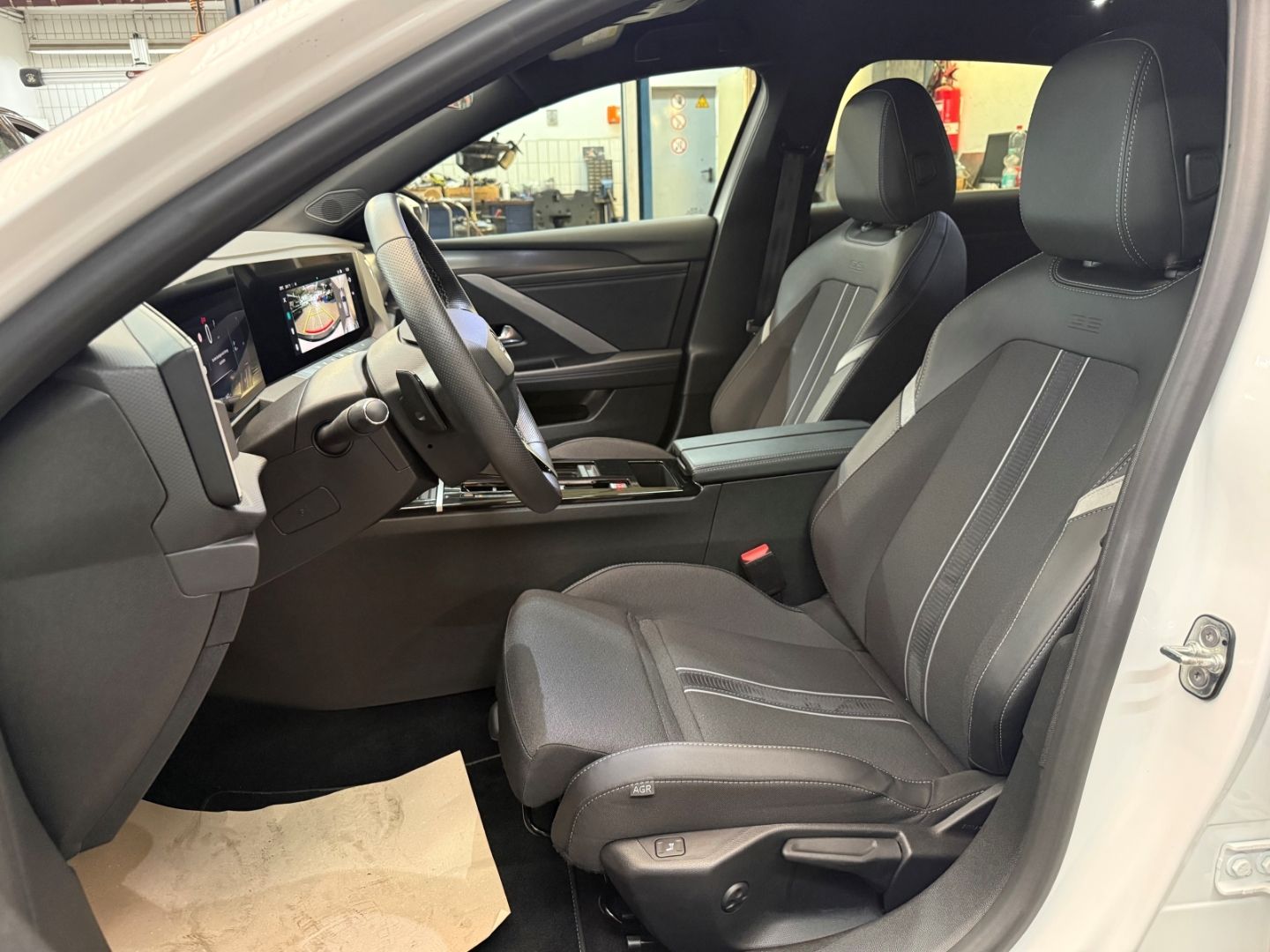 Fahrzeugabbildung Opel Astra L GS SHZ+LHZ+Kamera+Allwetter