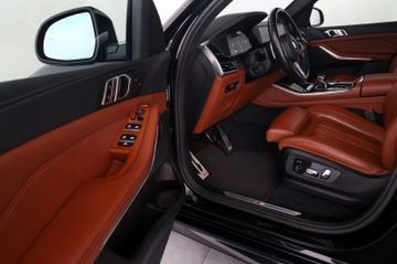 BMW X5 xDrive30d M Sport Komfortsitz LUFT 360°AHK 22