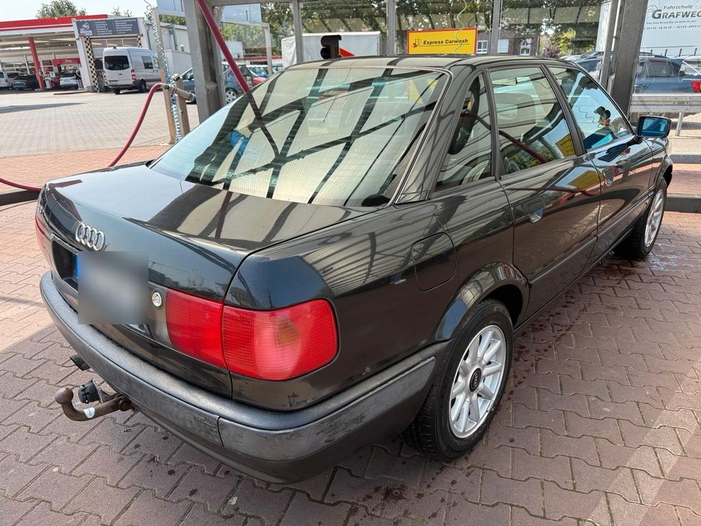 Audi 80