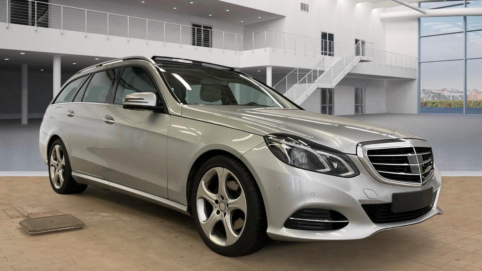 Mercedes-Benz E 250 CGI T-Modell/LED/Navi/Panorama/360°/1.Hand
