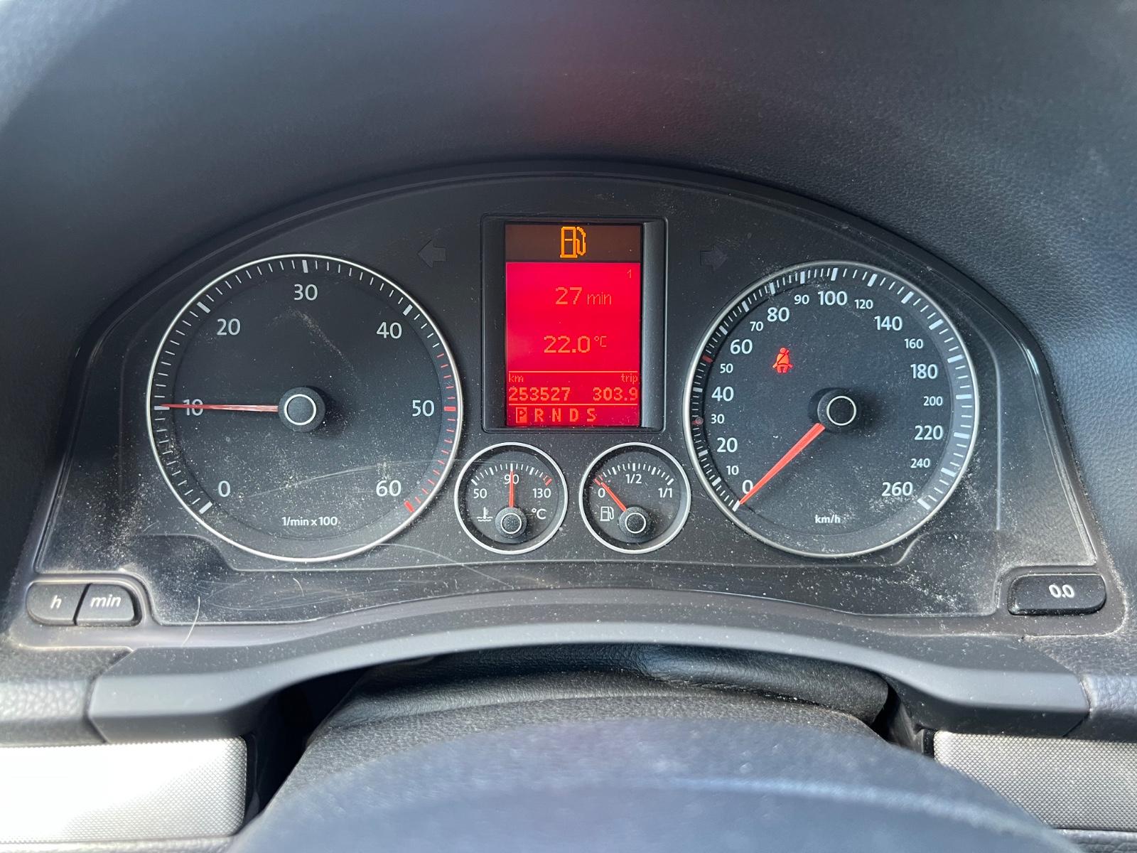 Volkswagen Golf 2009 — photo 27