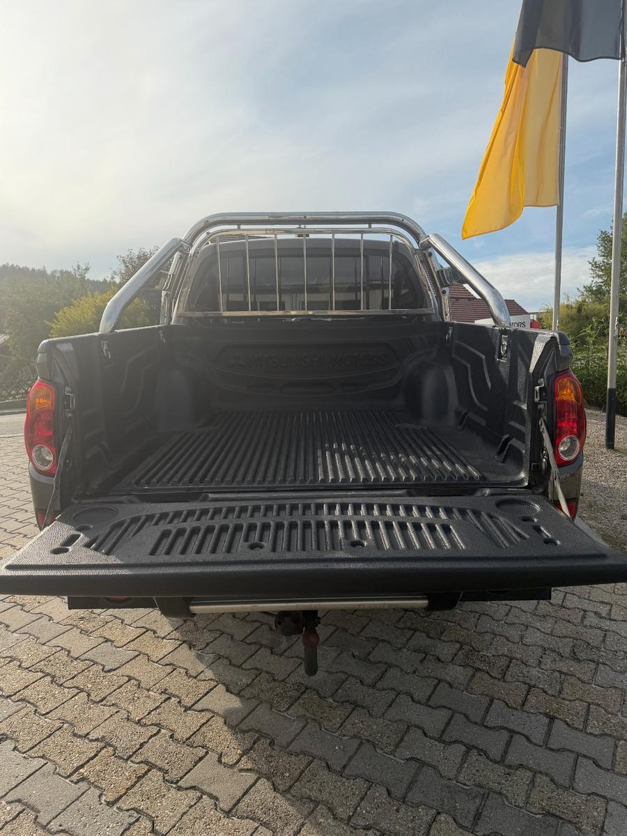 Mitsubishi L 200 Plus Doppelkabine 4WD AHK
