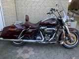 Harley-Davidson Road King - HARLEY-DAVIDSON TOURER