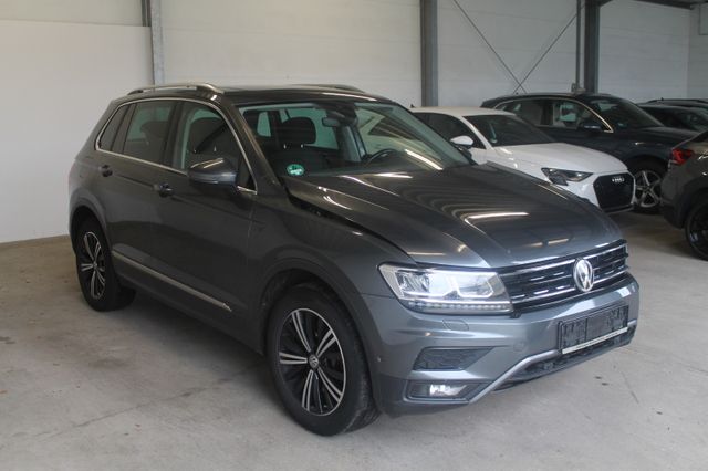 Volkswagen Tiguan 2.0 TDi Highline 4MotionPanorama DSG Navi