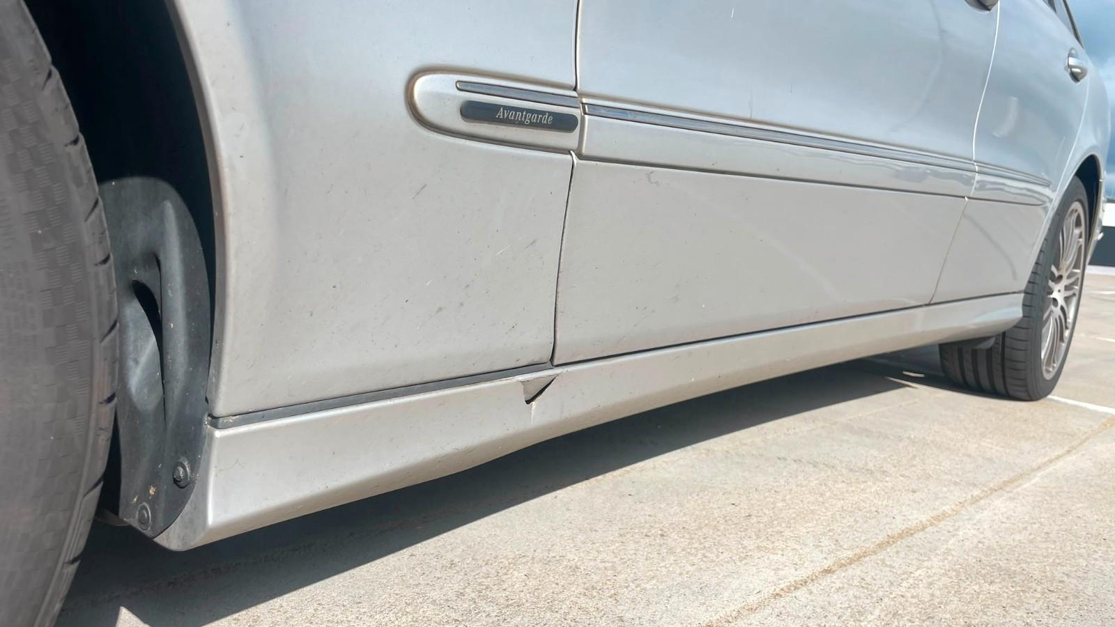 Mercedes-Benz E320 2004 — photo 13