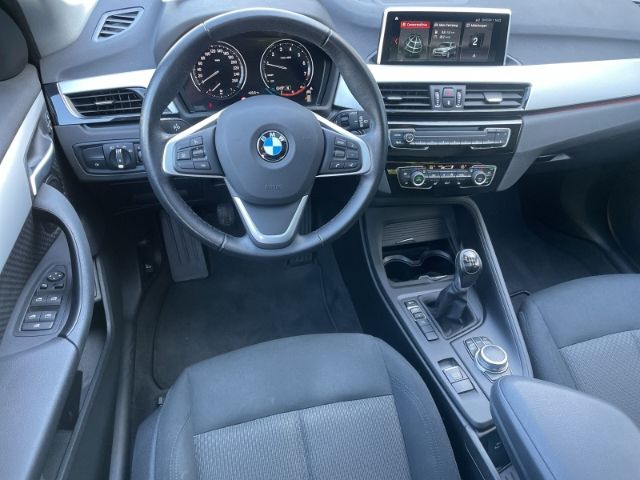 Fahrzeugabbildung BMW X1 sDrive 18i Advantage Panoramadach, Rückfahrka