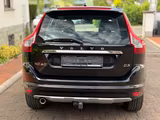 Volvo XC60 2WD/Pdc/Ahk/Mfl/Ac/ - Volvo XC60 mit Diesel-Antrieb: Geländewagen