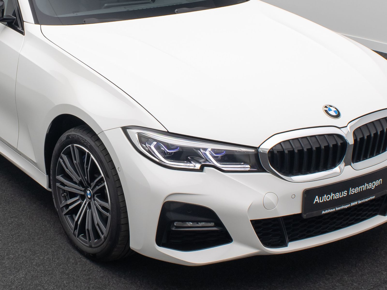 Fahrzeugabbildung BMW 330e xD M Sport DAB Laser AHK HUD Kamera Alarm