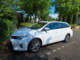 Toyota Auris Touring Sports Touring Sports 1,8 Exec - Toyota Auris Touring Sports mit Benzin-Antrieb: Kombi