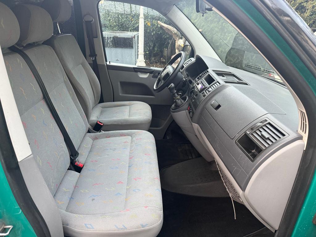 Volkswagen T5 Kombi