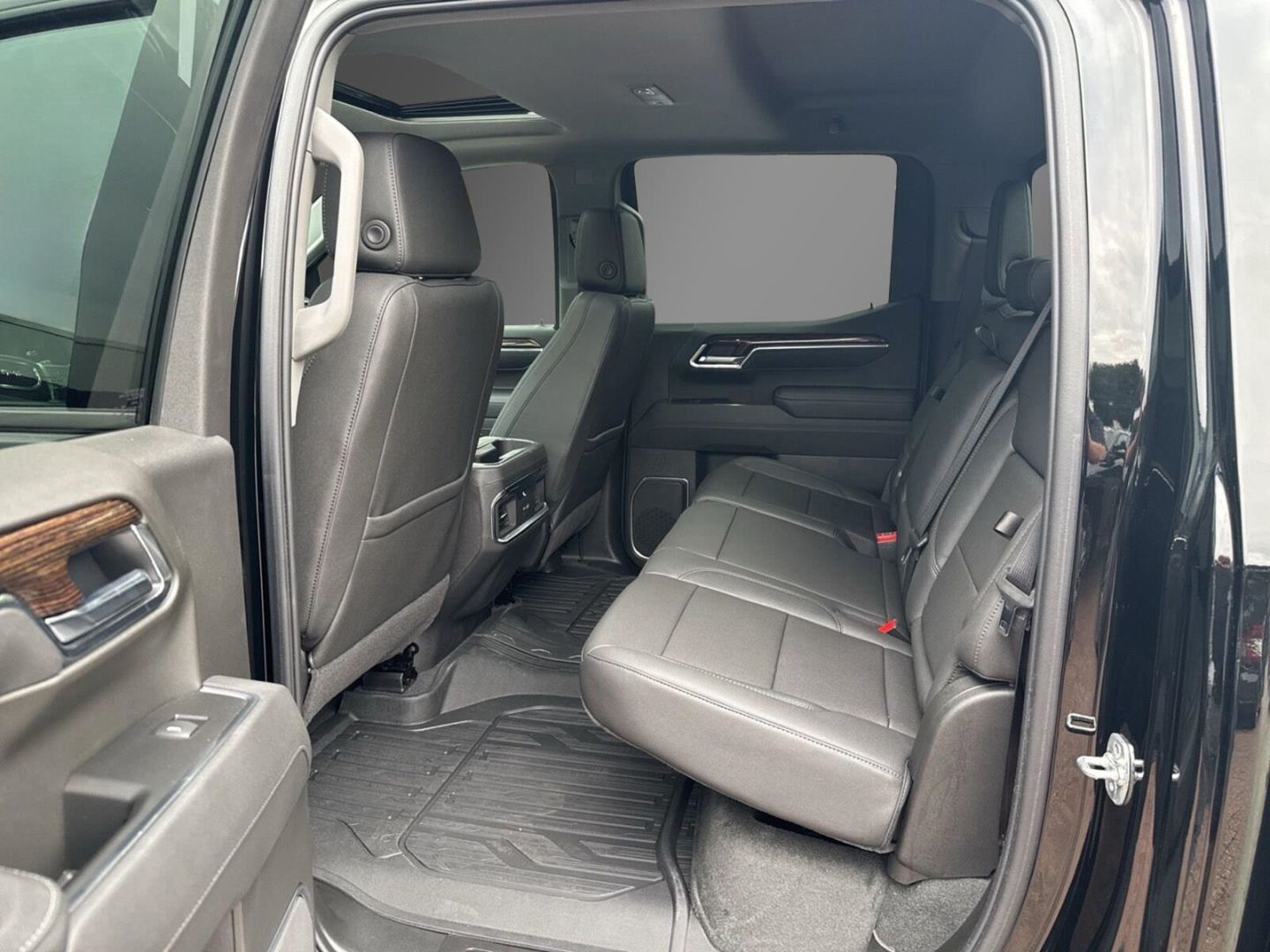 Fahrzeugabbildung GMC Sierra 1500 Elevation CrewCab 4WD - MY25 - Voll