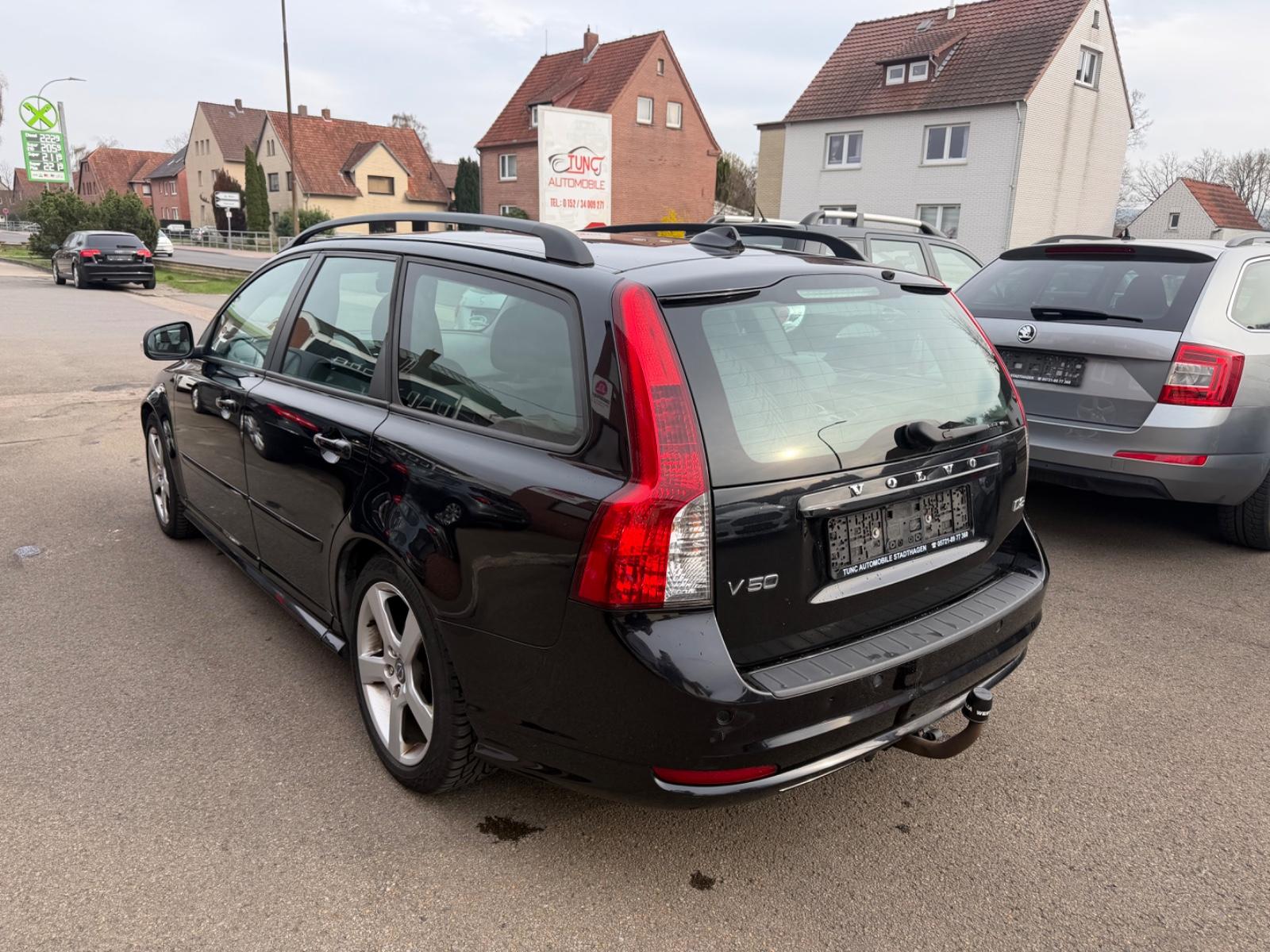 Volvo V50 Kombi D2 R-Design