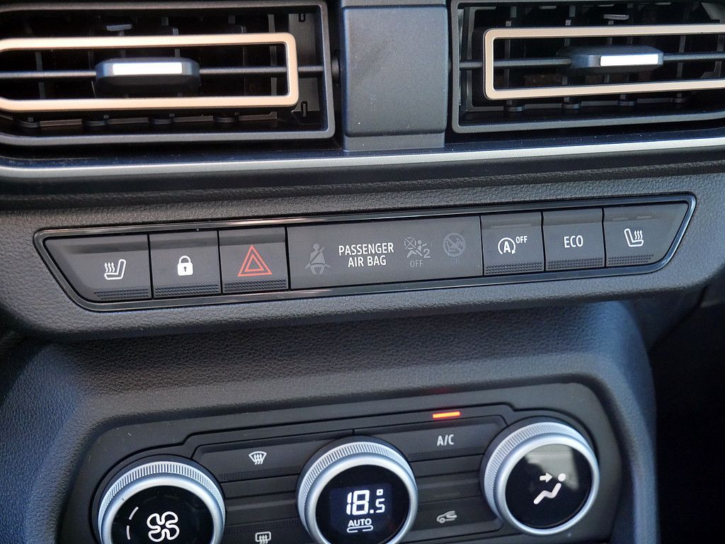 Fahrzeugabbildung Dacia Sandero Stepway Expression TCe 90