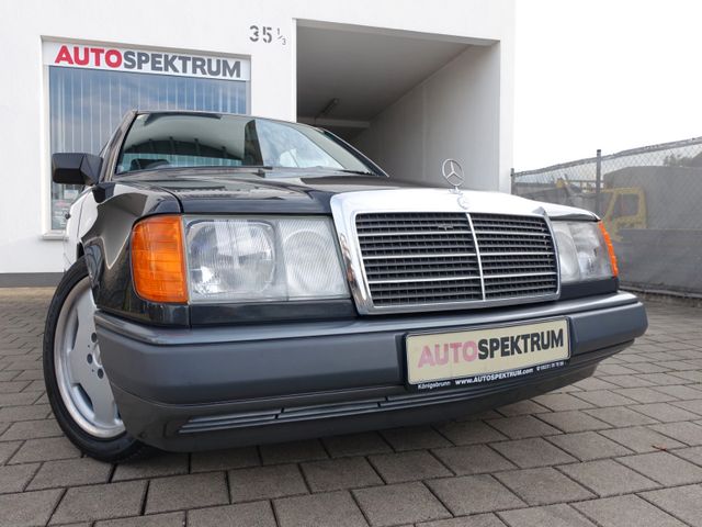 Mercedes-Benz W124 300 CE