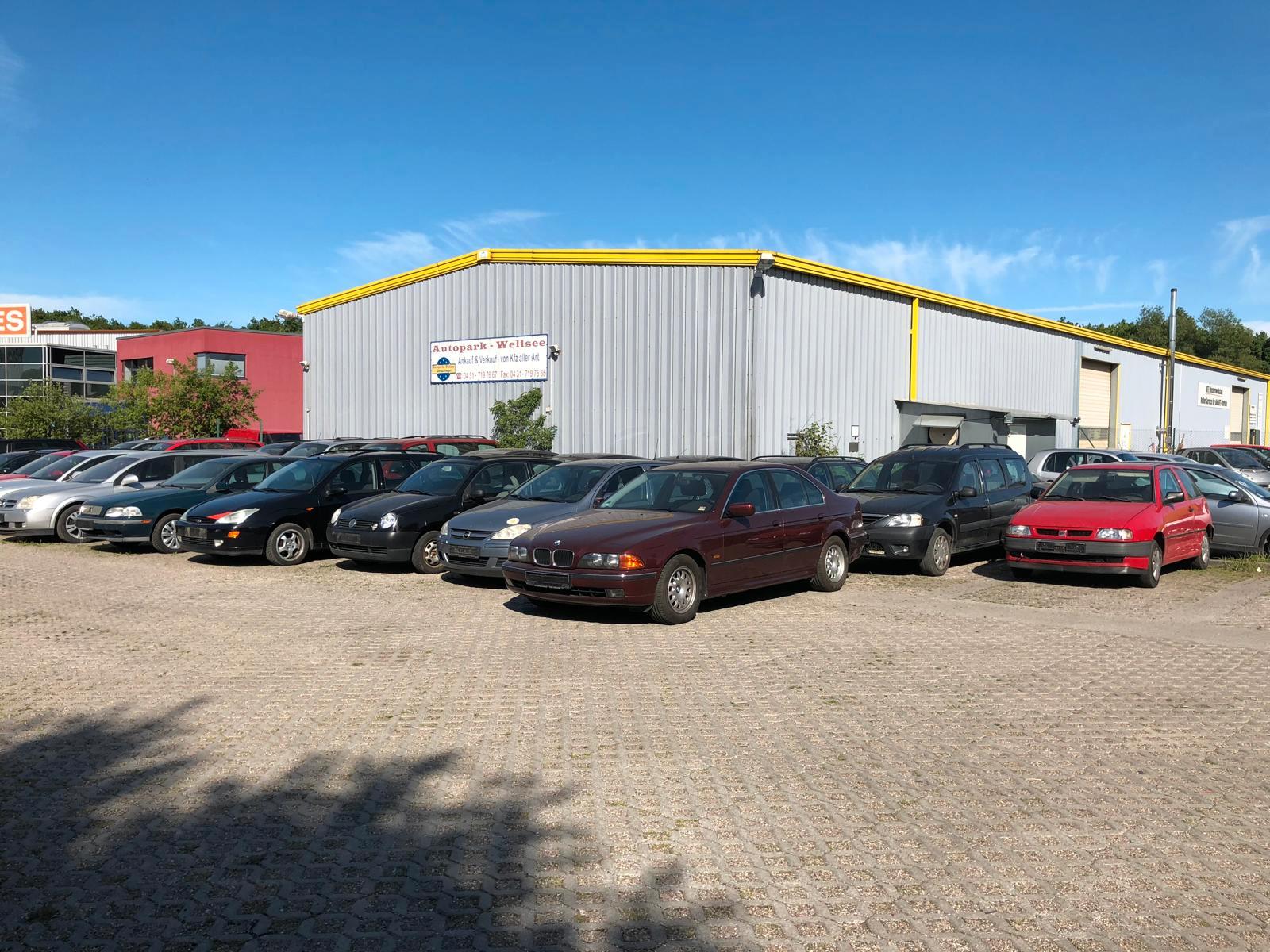 showroom-image-top