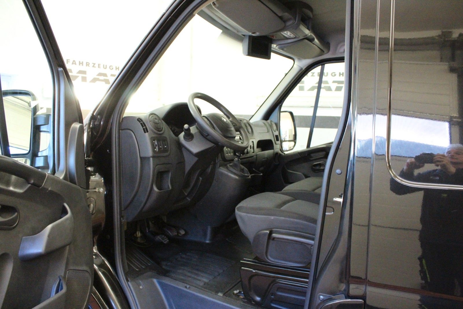 Fahrzeugabbildung Renault Master  III dCi 170 L2H2 3,3t