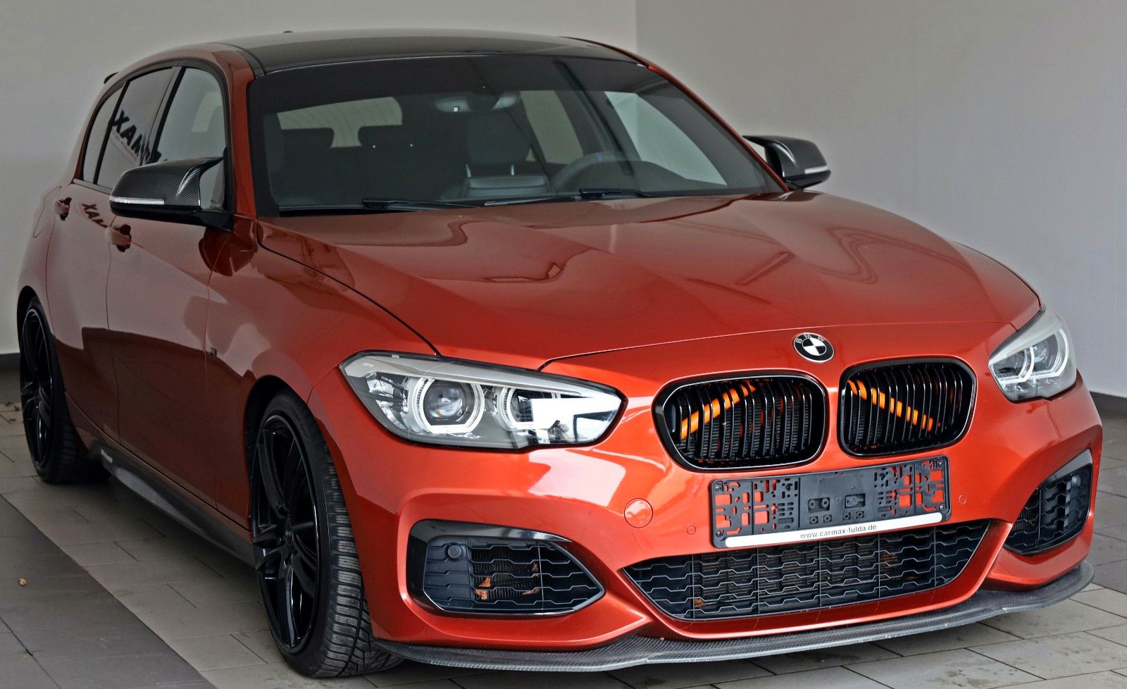 Fahrzeugabbildung BMW M140i Special Edition,Akrapovic,Leder,8fach 18"