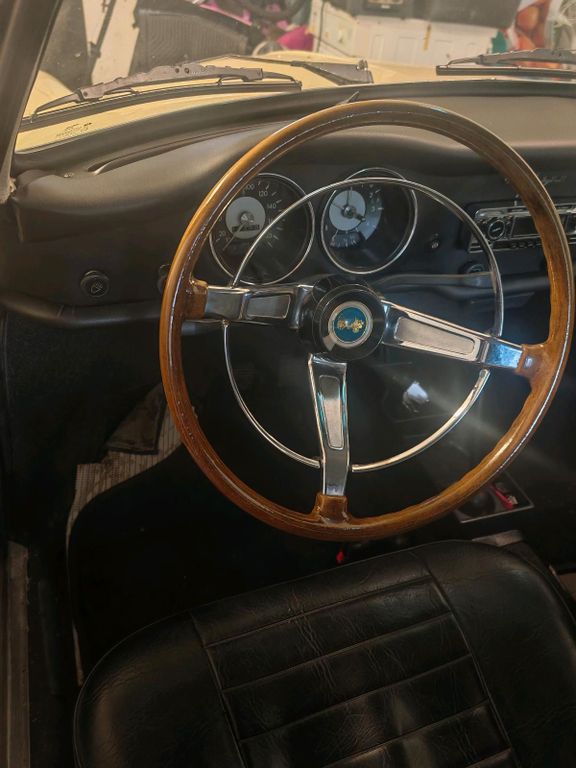 Image of Volkswagen Karmann Ghia
