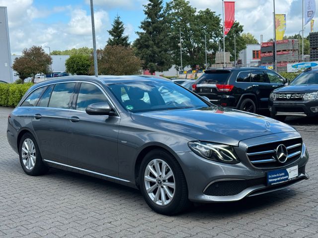 MERCEDES-BENZ E 200 E T-Modell*Avantgarde*LED*Kamera*Garantie*