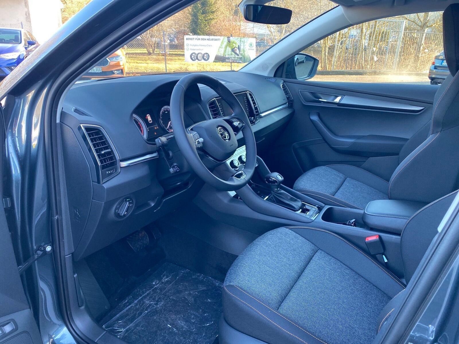 SKODA Karoq 1.5 TSI Clever DSG / LED / NAVI / ACC / SI - Image 8