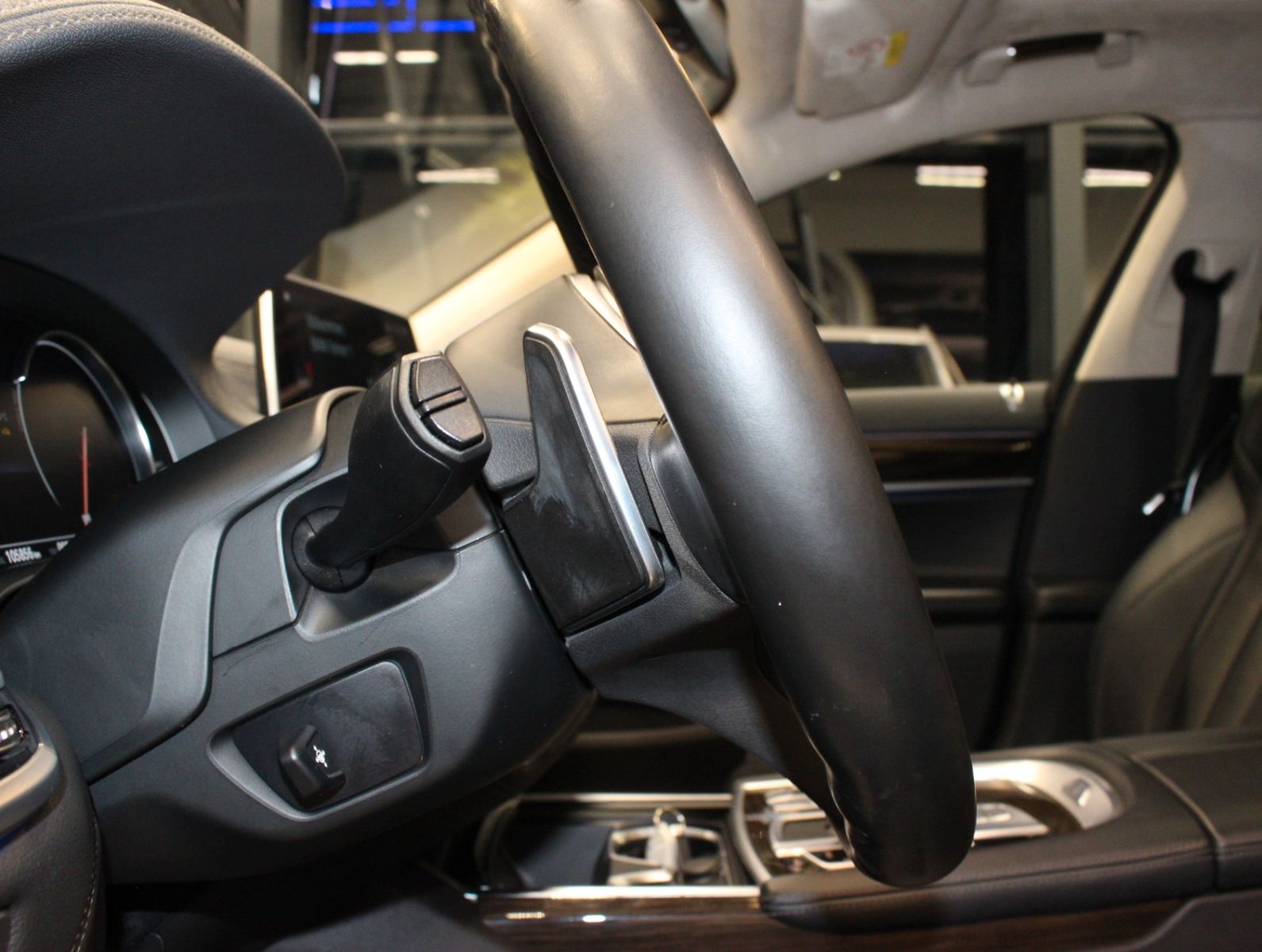 Fahrzeugabbildung BMW 730d*M-Sport Paket*Hud*Standh.GSD.Massagesitze