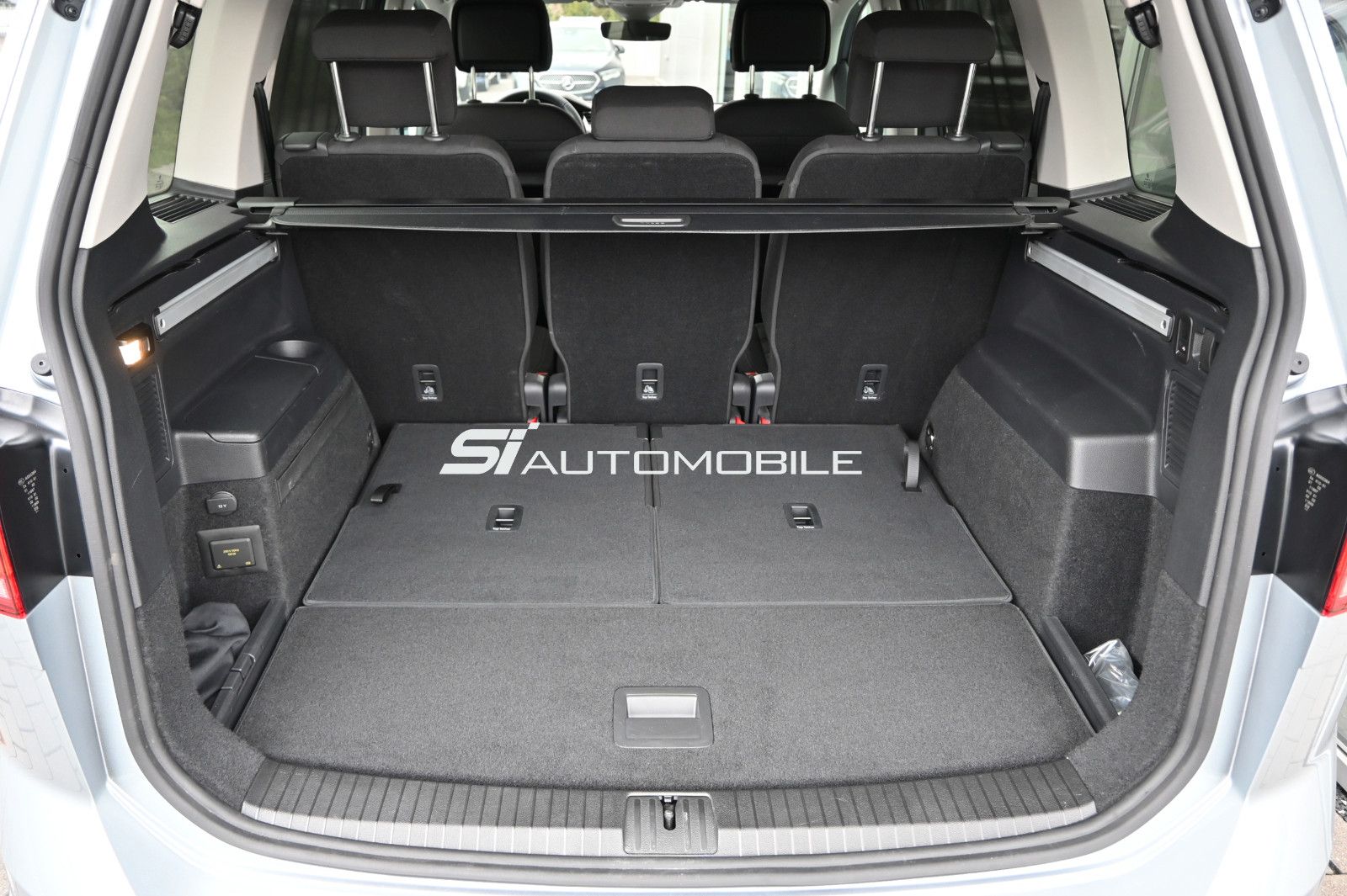 Fahrzeugabbildung Volkswagen Touran 1.5 TSI DSG °UVP 61.017€°ACC°AHK°STANDHEI