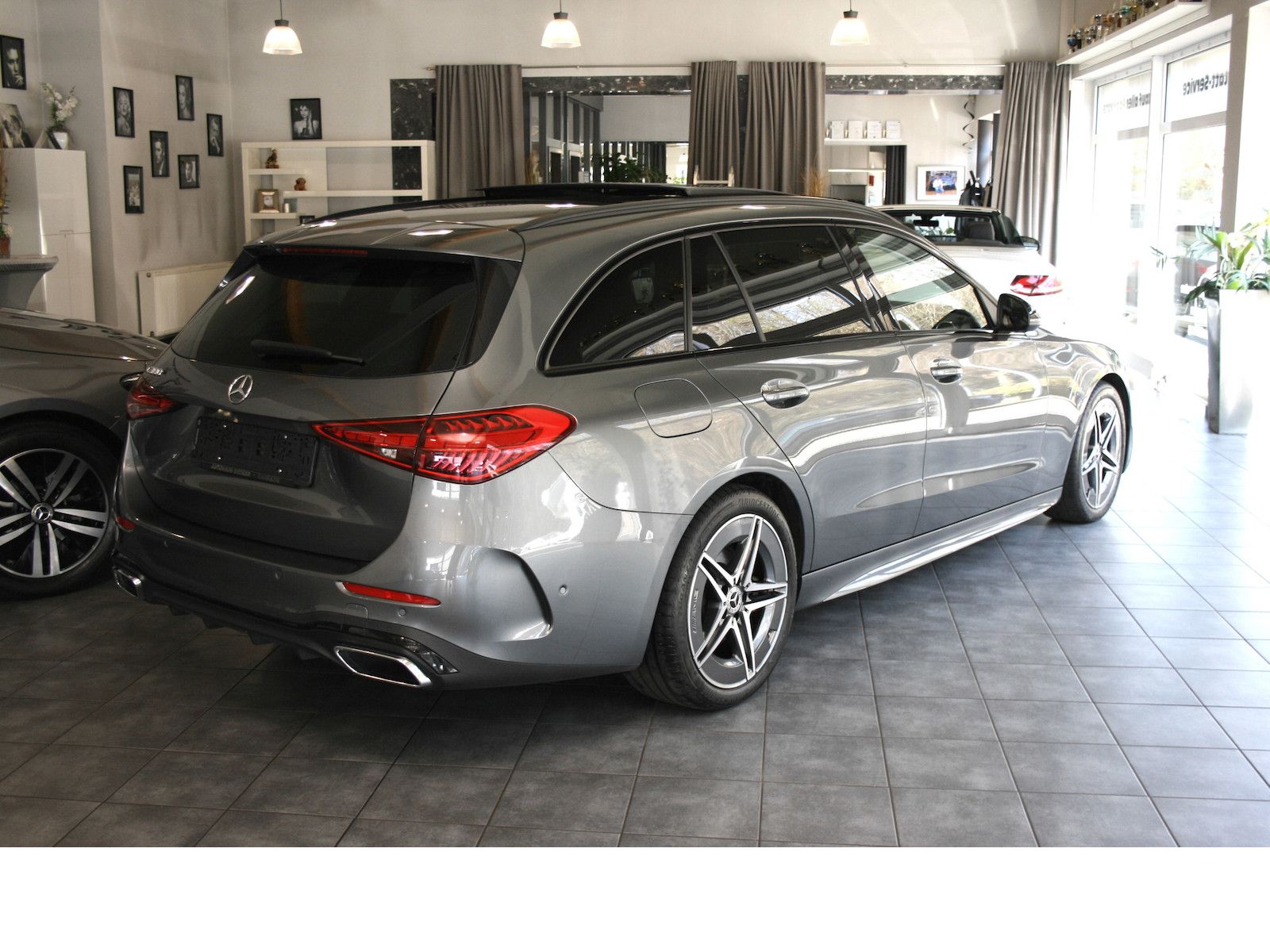 Fahrzeugabbildung Mercedes-Benz C 300 T AMG *Night*Panoramadach*Assistenz-Paket