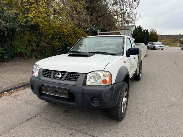 Nissan Navara NP300 Pick-up King Cab 4X4