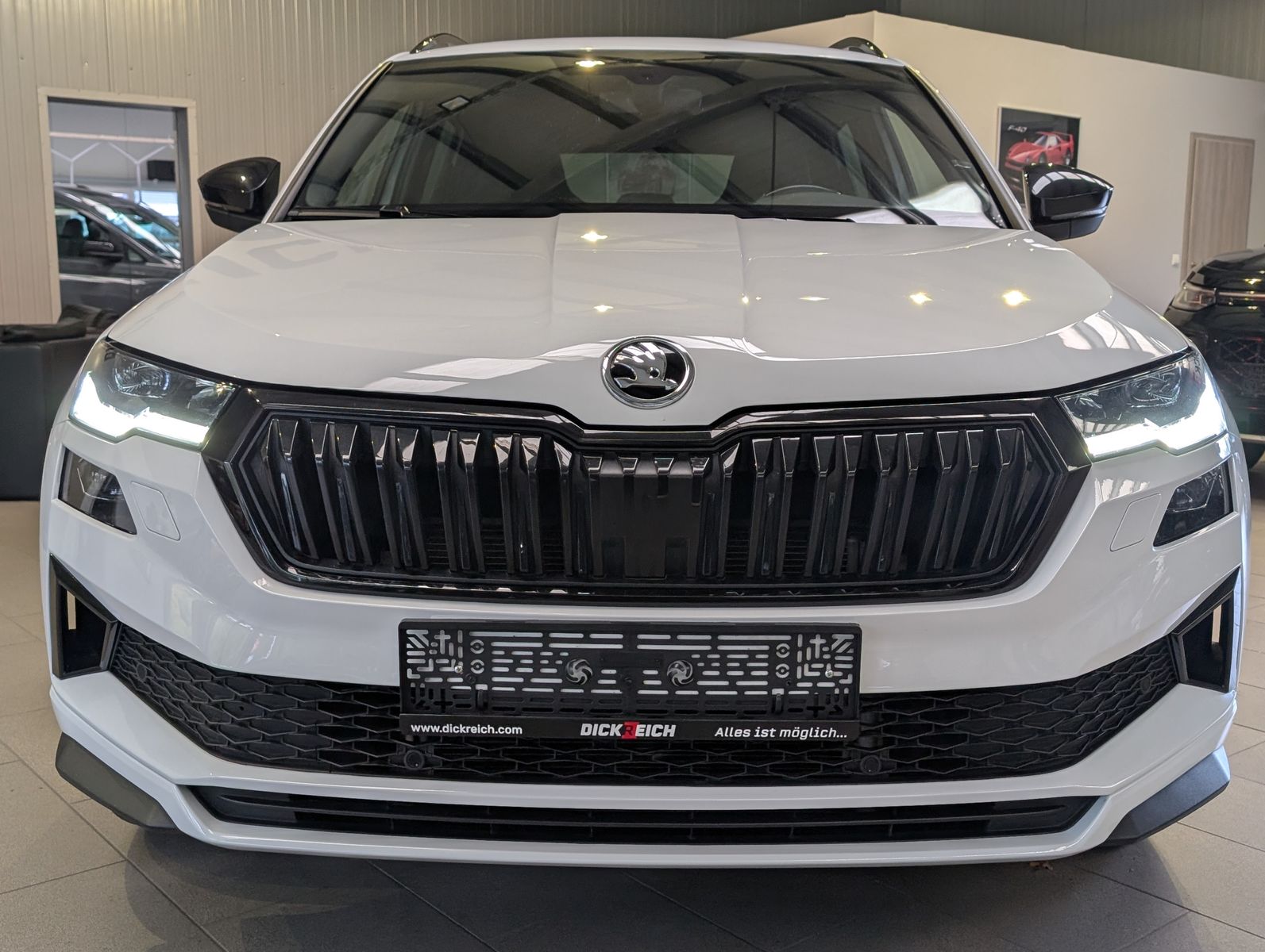 Fahrzeugabbildung SKODA Karoq 2.0 TDI DSG Sportline 4x4 ACC LED Cam AHK