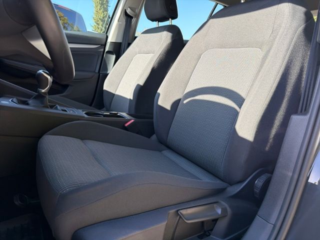 Fahrzeugabbildung Volkswagen Golf Variant 1.5 TSI LED SHZ AHK KLIMA APP-CONNE