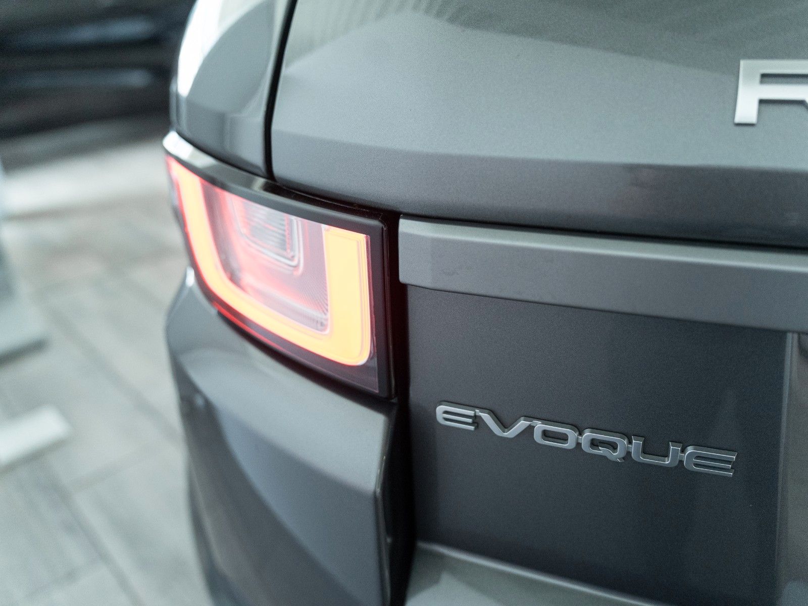 Fahrzeugabbildung Land Rover Range Rover Evoque SE Autom., Panorama,Winter-P.