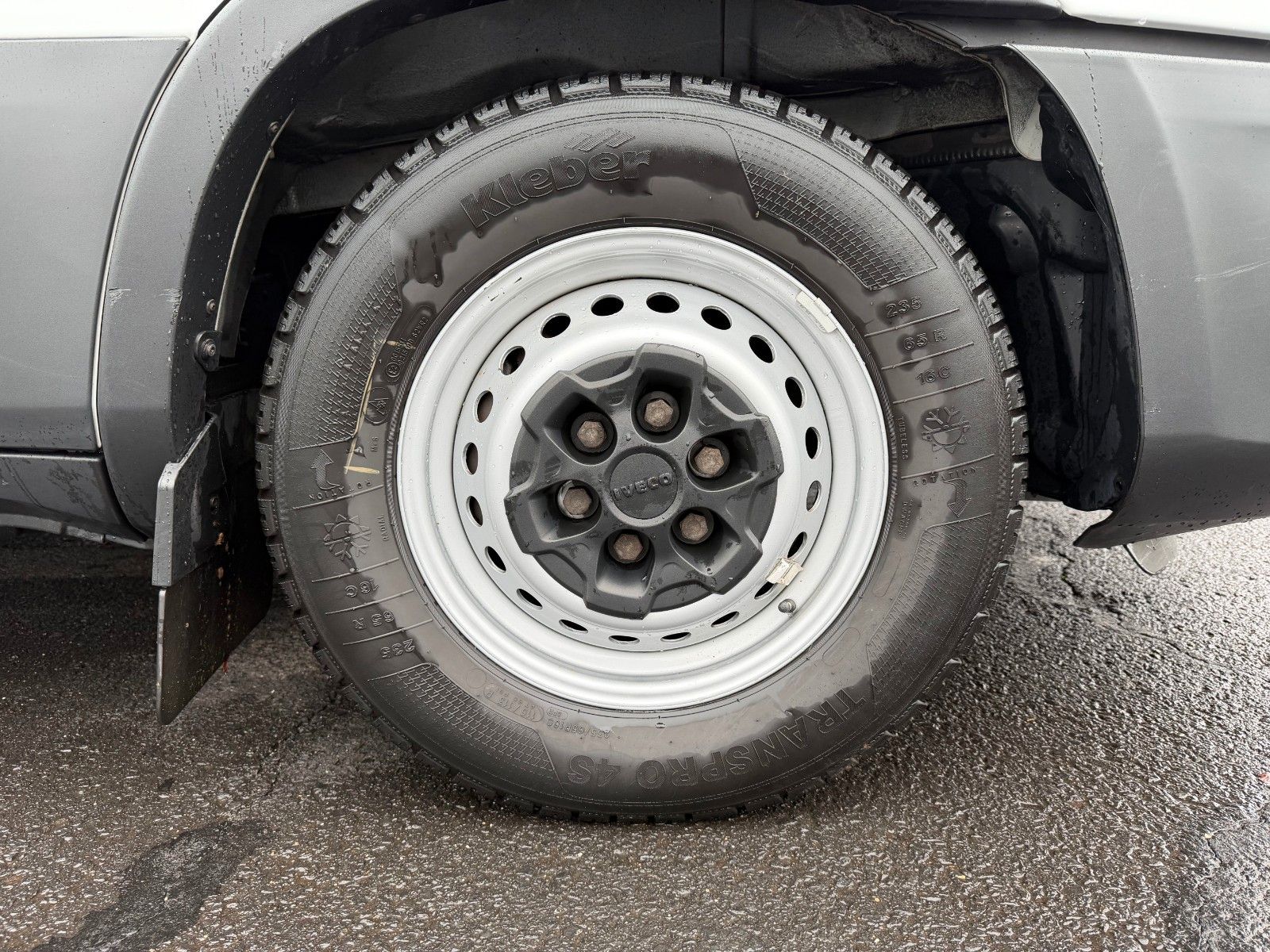 Fahrzeugabbildung Iveco Daily 35S16 V *Klima*R4.100mm*