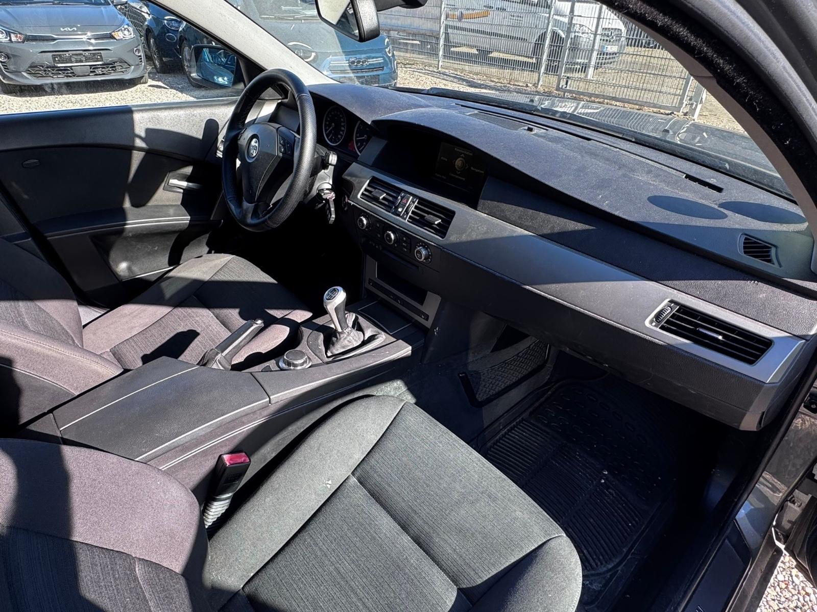 BMW 523 2006 — photo 8
